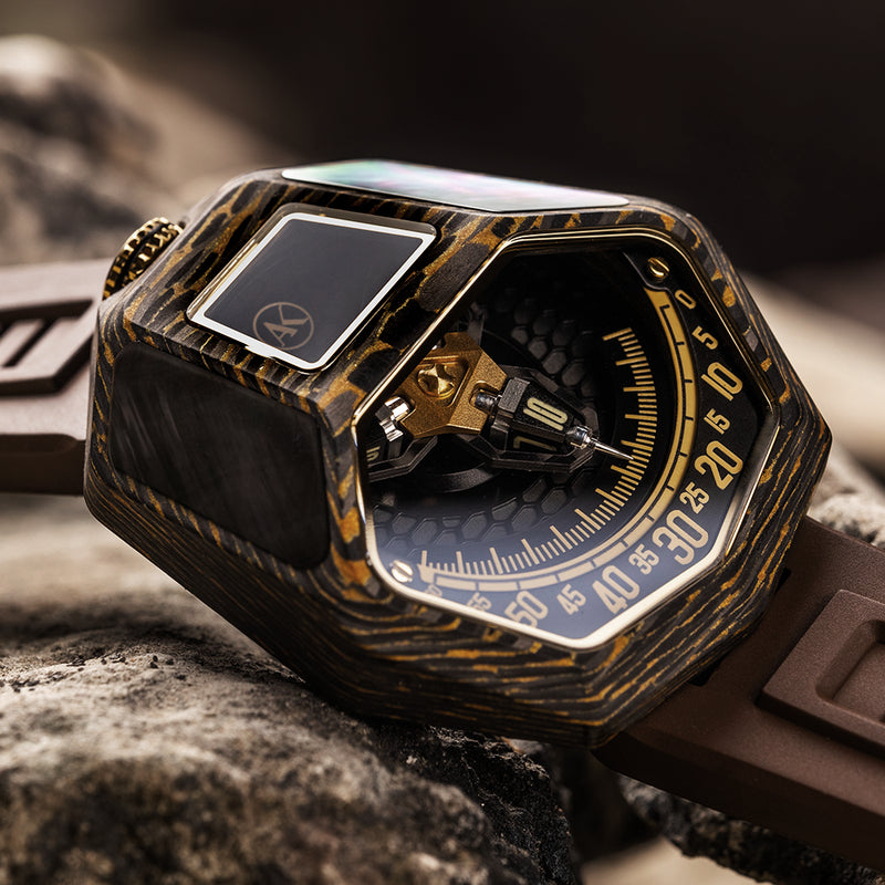 ATOWAK COBRA Venom Gold: Forged Carbon & Satellite Hour Watch – Atowak